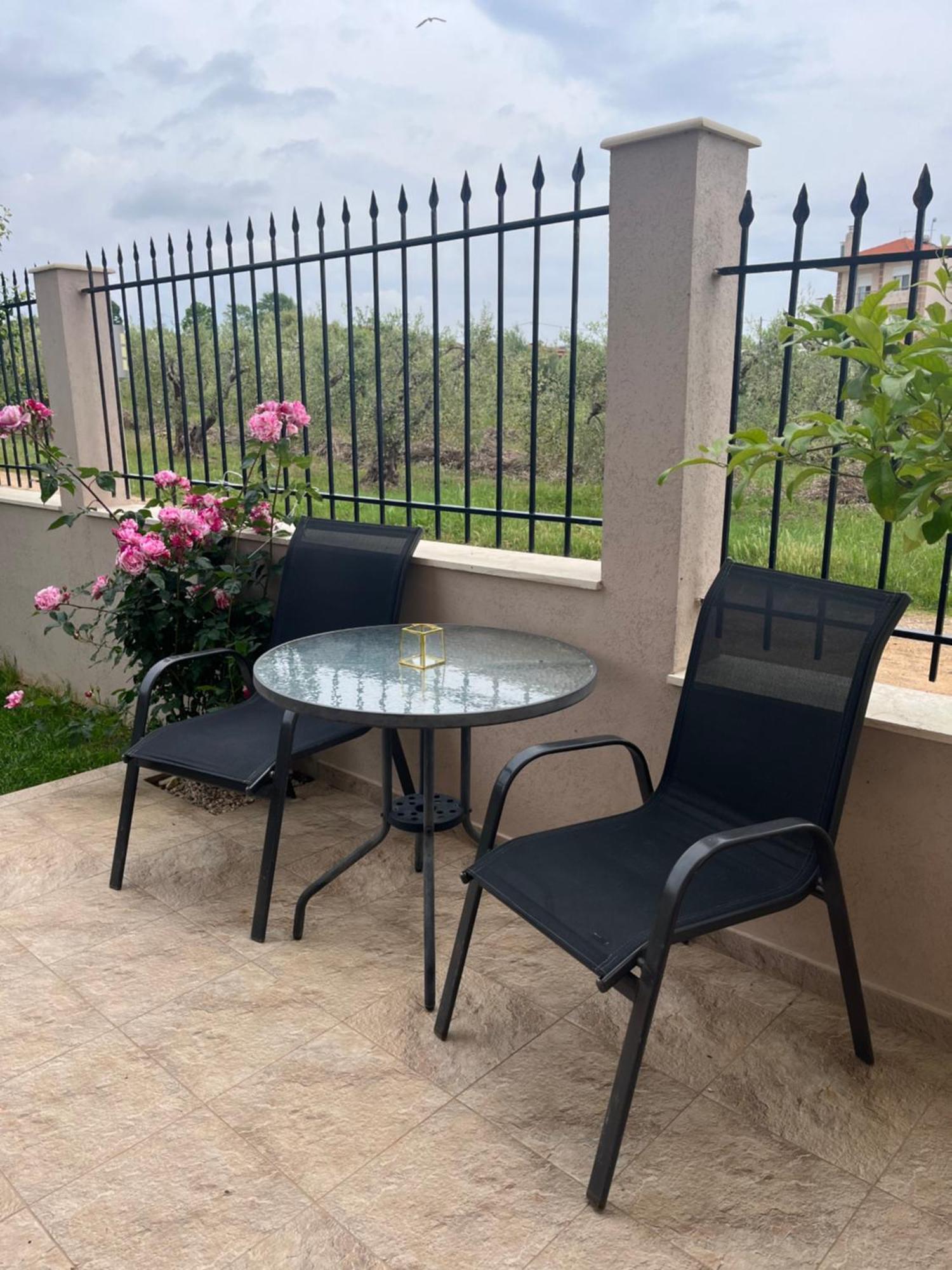 Gaestehaus Dimitra Paralia Dionysiou Exteriér fotografie